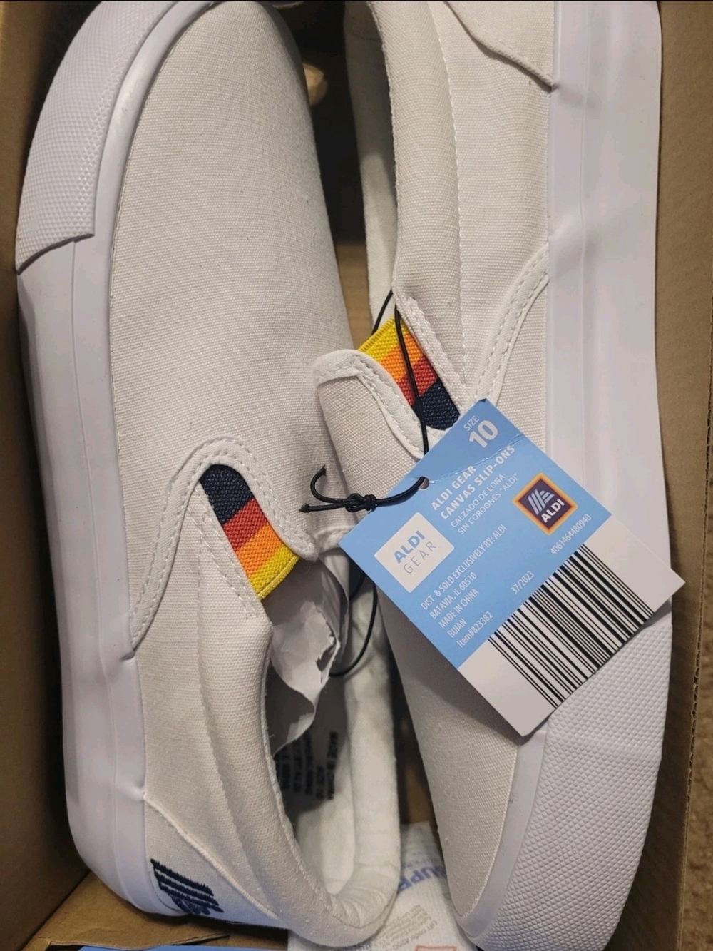 NIBWT Men's Aldi Gear White Rainbow Canvas Slip-on Style Shoes Size 10US